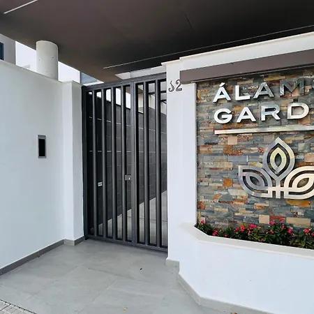 Luxury álamos Garden Con Parking *